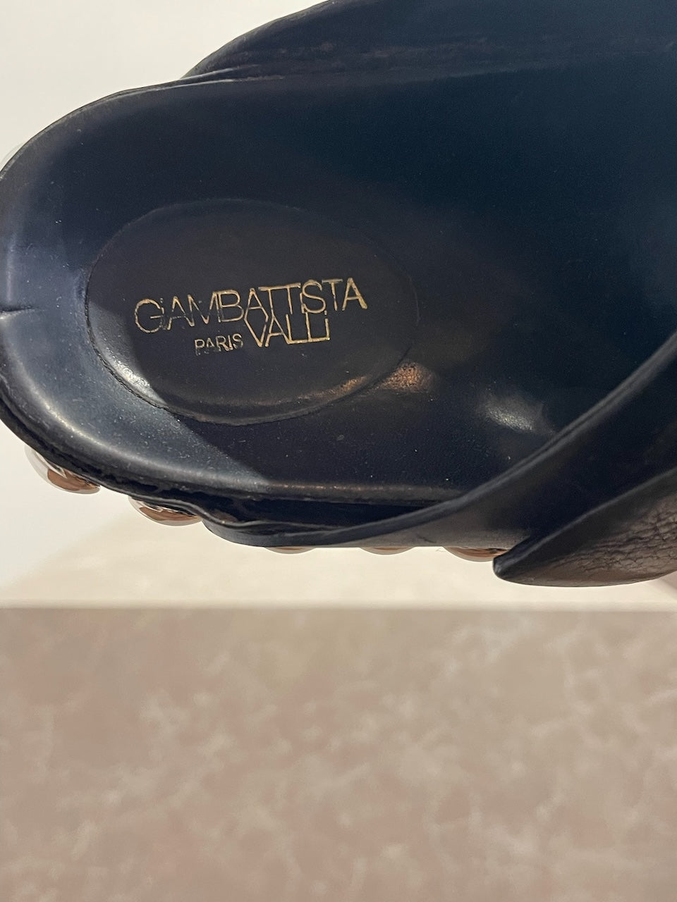 Sandales Giambattista Valli noires T.38,5
