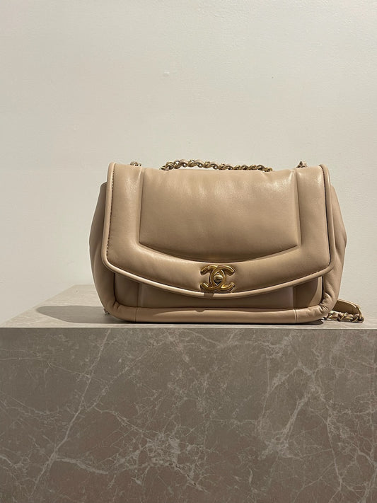 Sac Chanel Diana beige