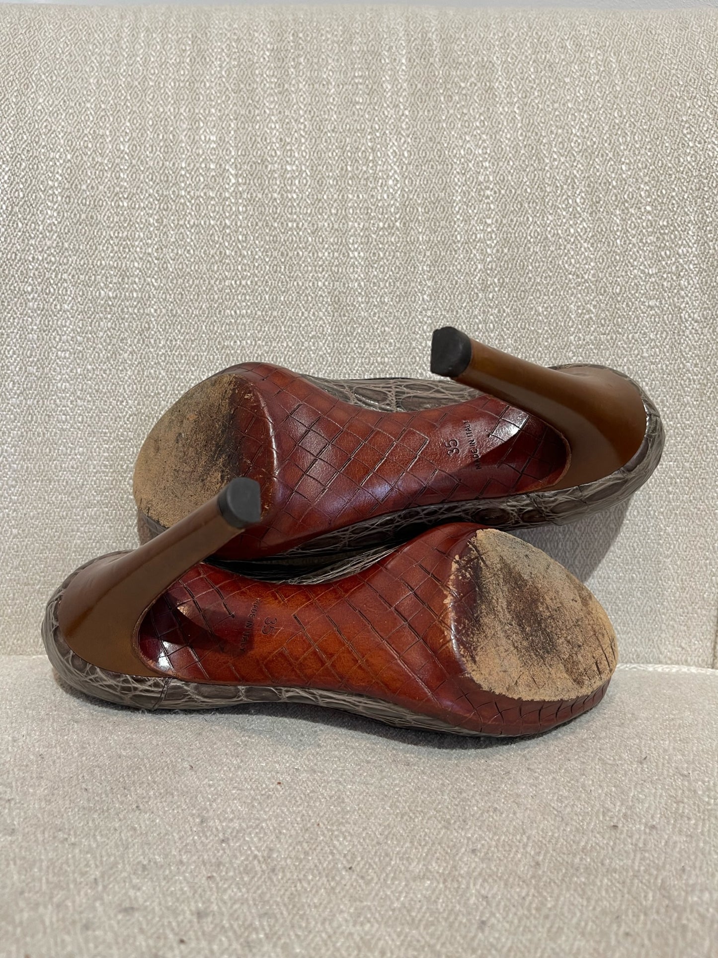Escarpins Bottega Veneta marron T.35