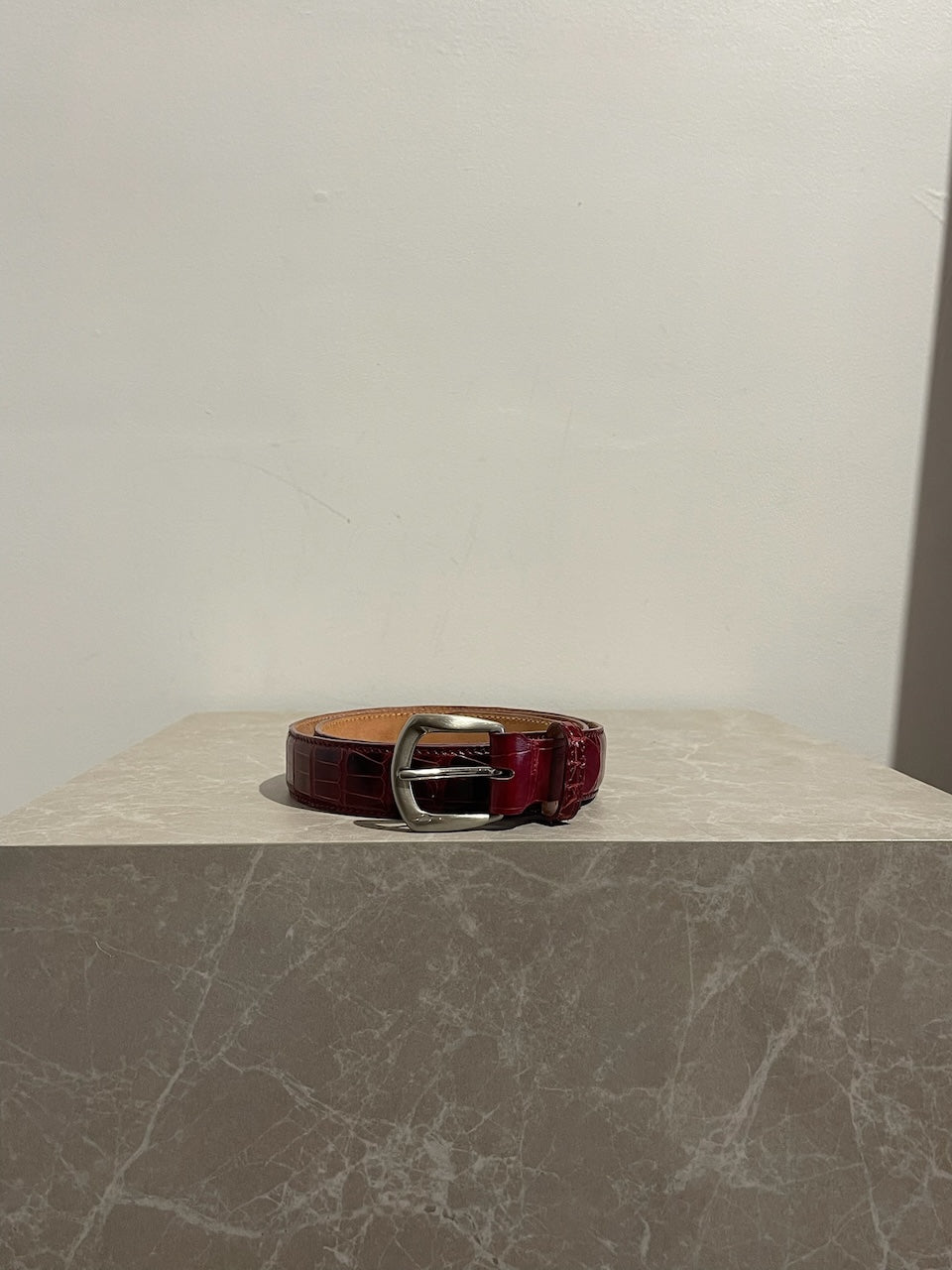 Ceinture en cuir de crocodile rouge T.80