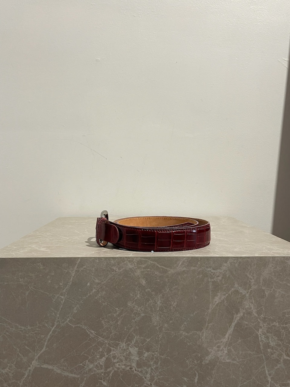 Ceinture en cuir de crocodile rouge T.80