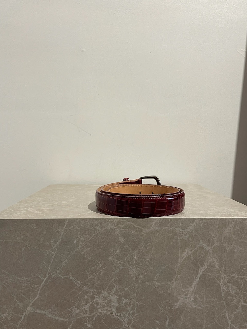 Ceinture en cuir de crocodile rouge T.80