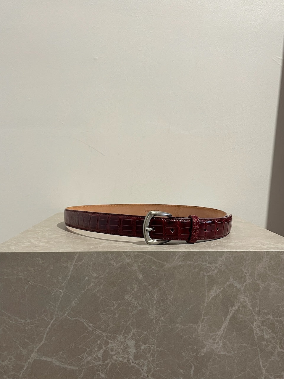Ceinture en cuir de crocodile rouge T.80