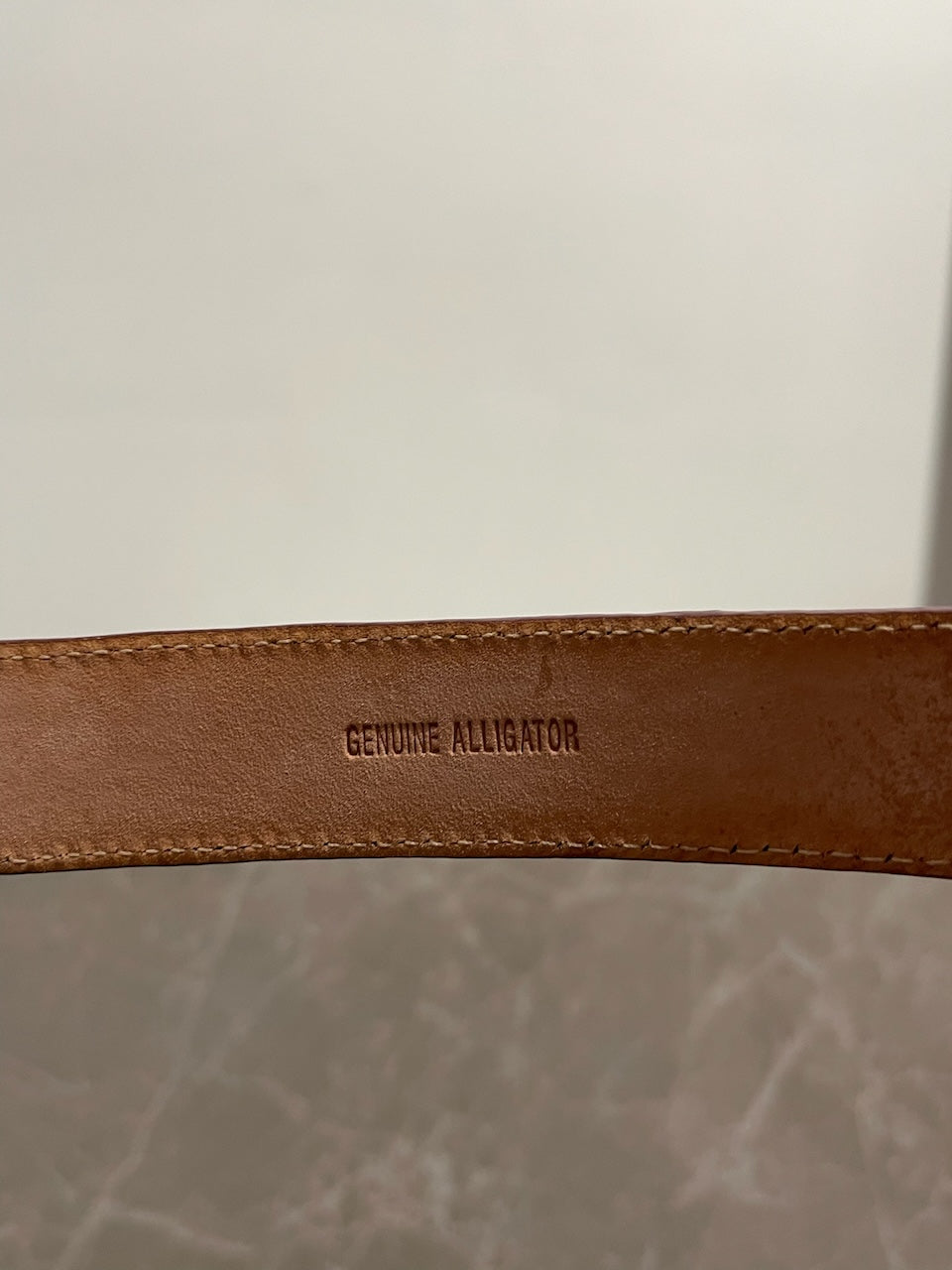 Ceinture en cuir de crocodile rouge T.80