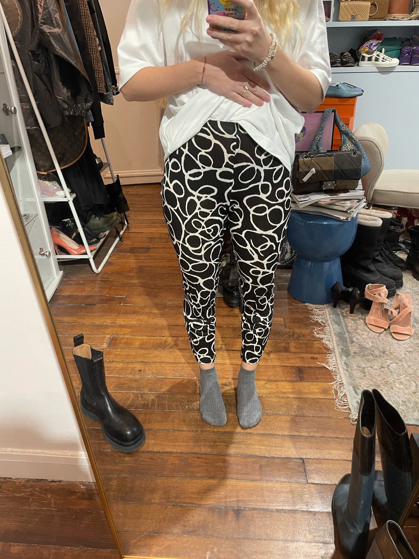 Pantalon Chanel noir imprimé T.36