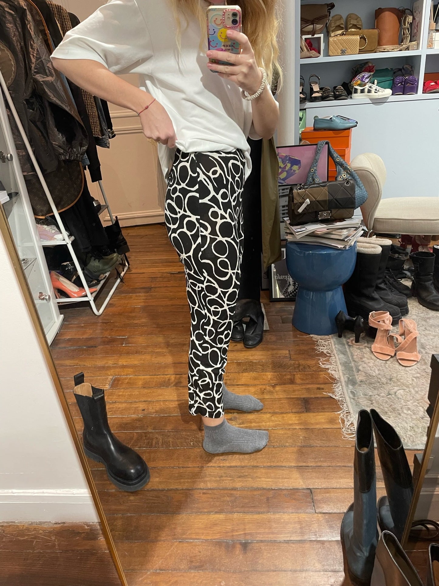 Pantalon Chanel noir imprimé T.36