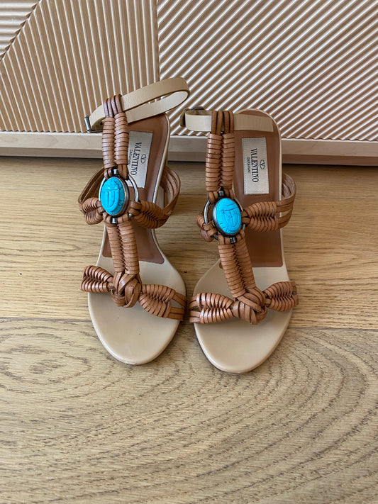 Sandales Valentino beiges T.35