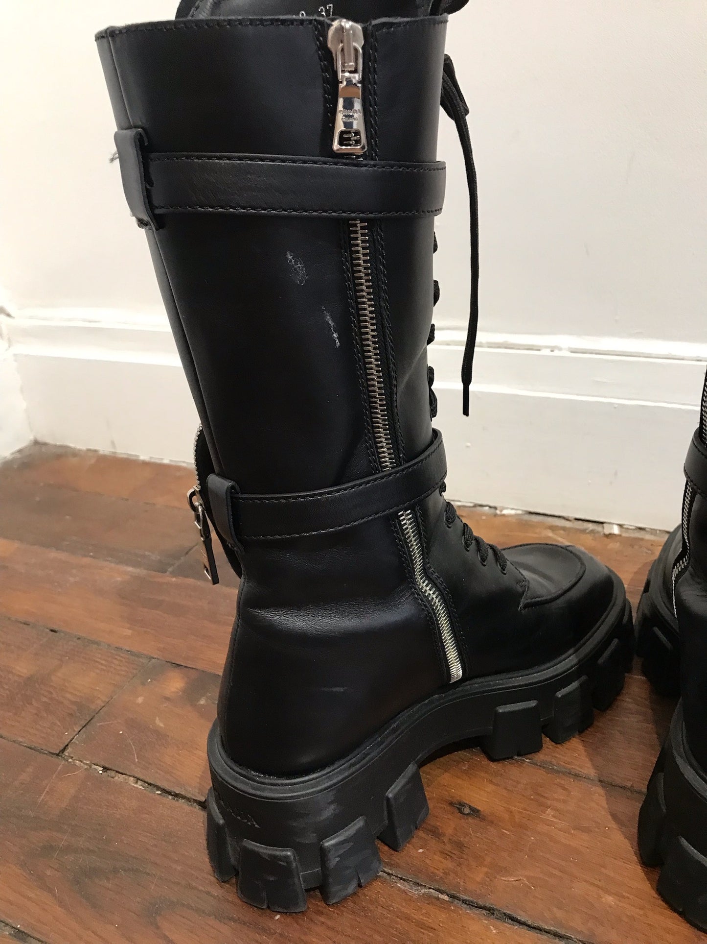 Bottes Prada Monolith noires T.37