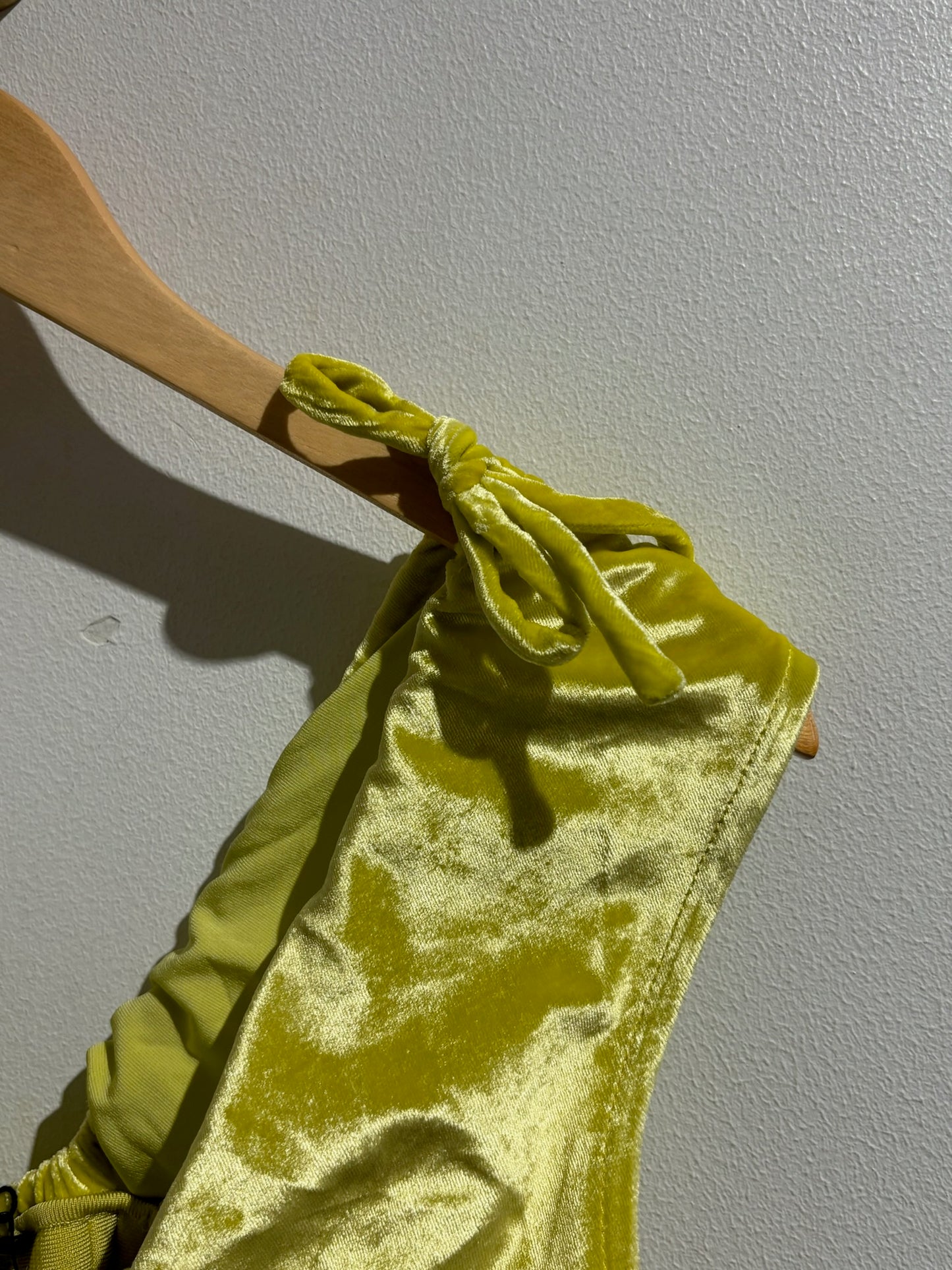 Robe Bottega Veneta jaune T.34 NEUVE