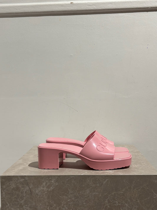 Mules Gucci roses T.39 Neuves