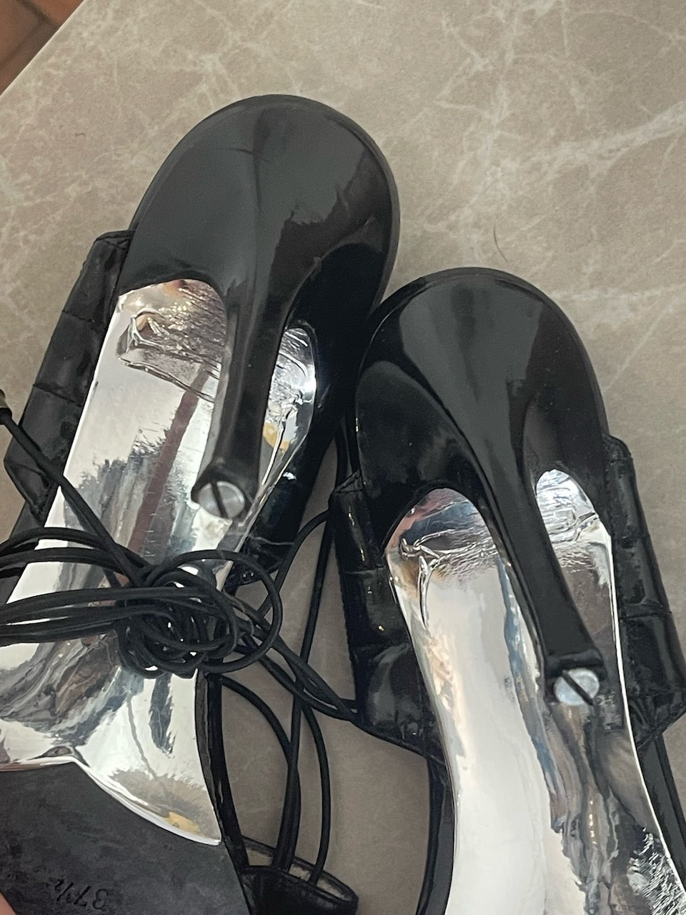 Sandales Chanel noires T.37,5