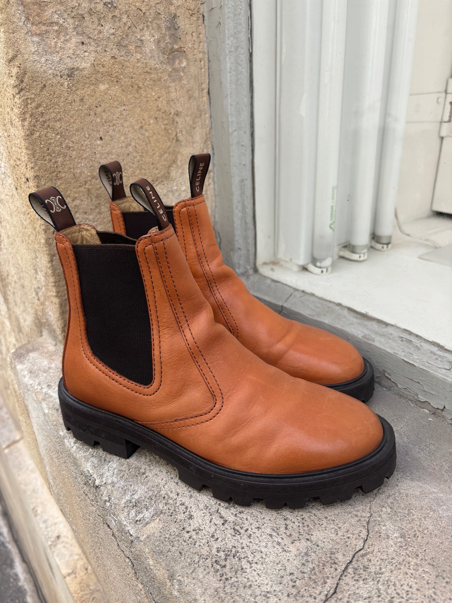 Bottines Céline camel T.37