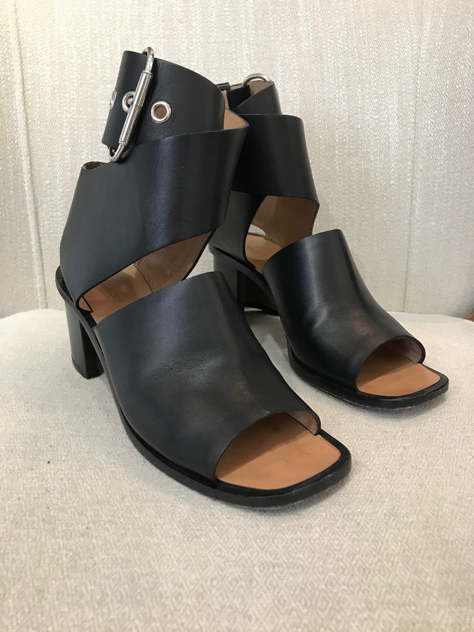 Sandales Celine noires T.37