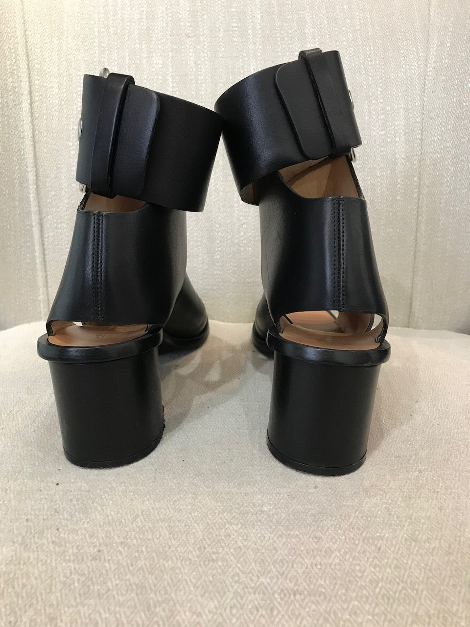 Sandales Celine noires T.37