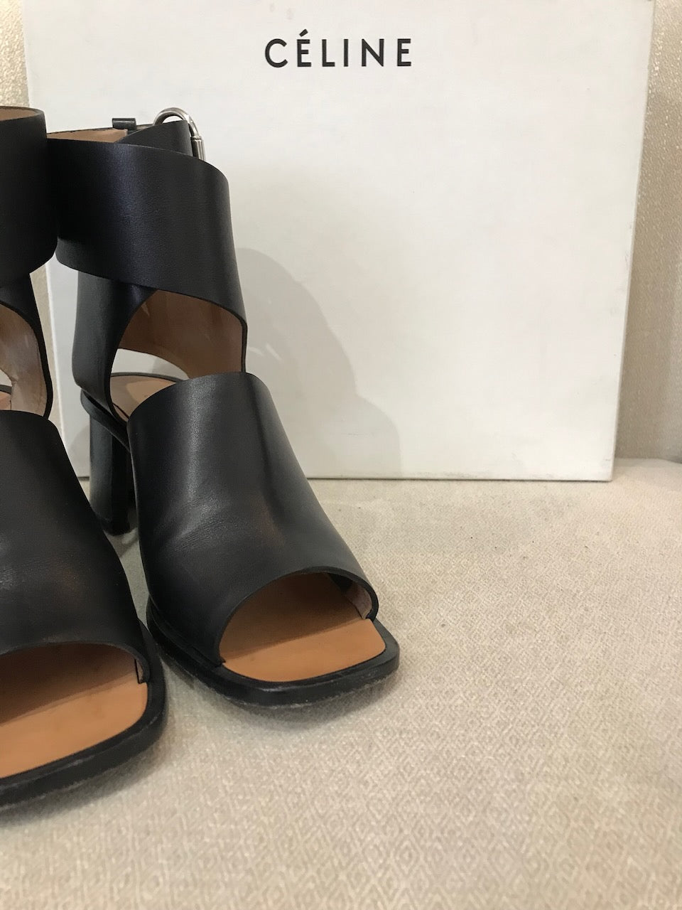 Sandales Celine noires T.37