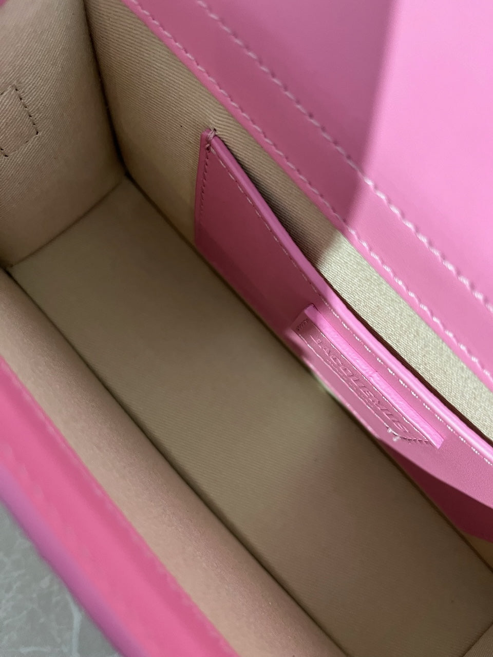 Sac Jacquemus Le Grand Bambino NEUF