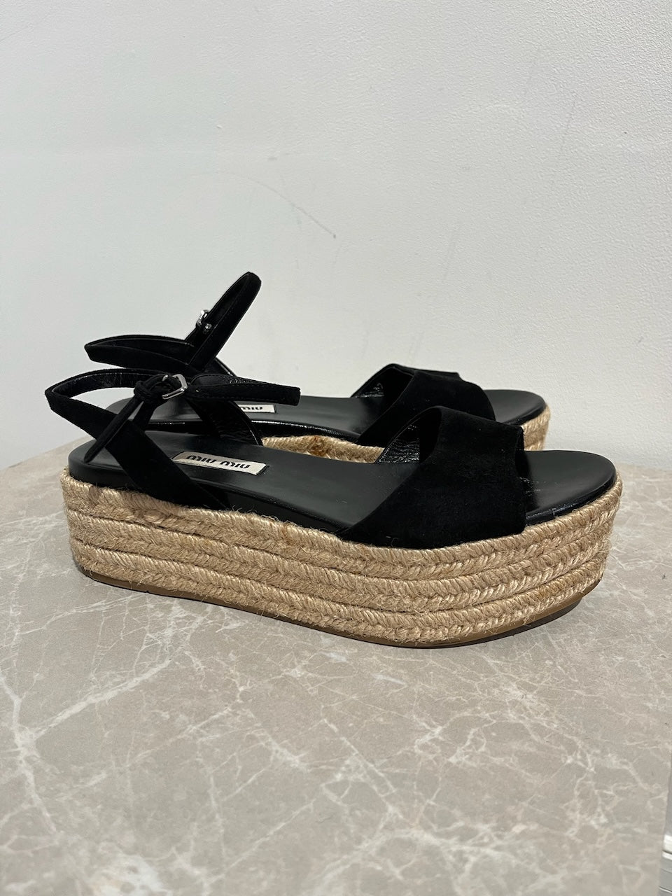 Sandales Miu Miu noires T.37