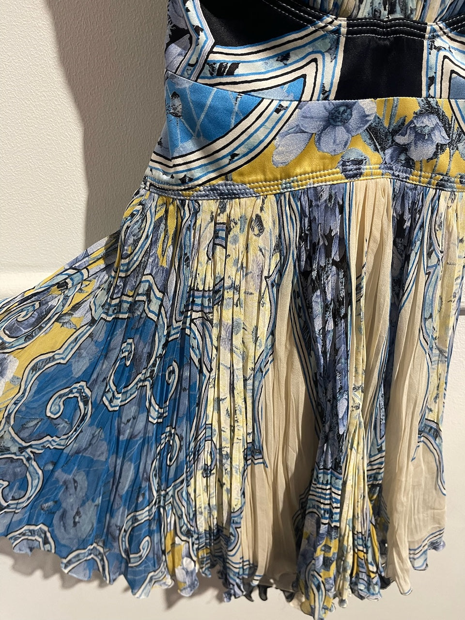 Robe Roberto Cavalli bleue T.36