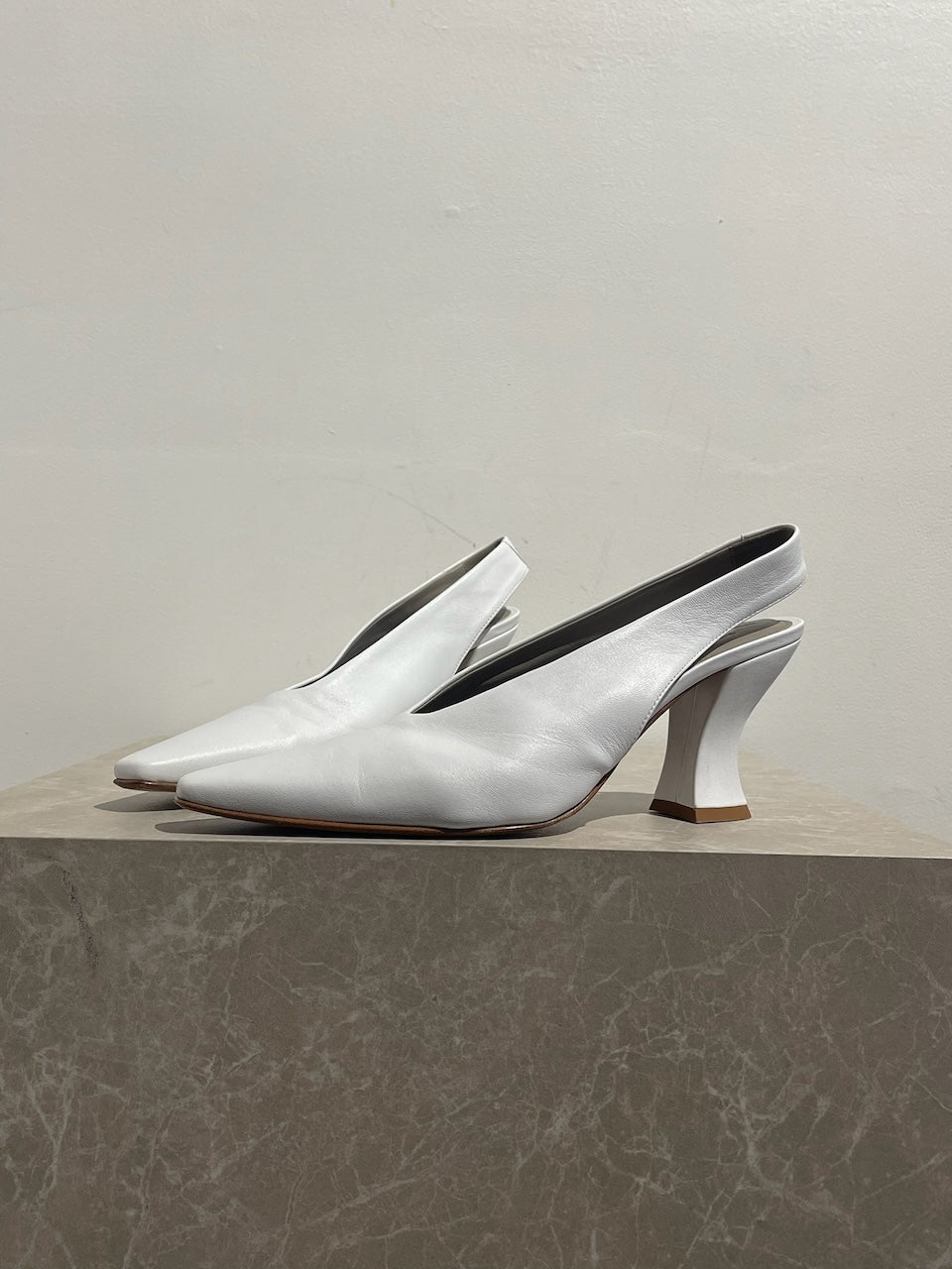 Escarpins Bottega Veneta blancs T.40