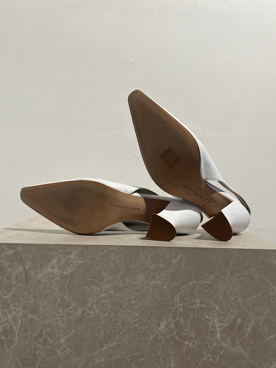 Escarpins Bottega Veneta blancs T.40