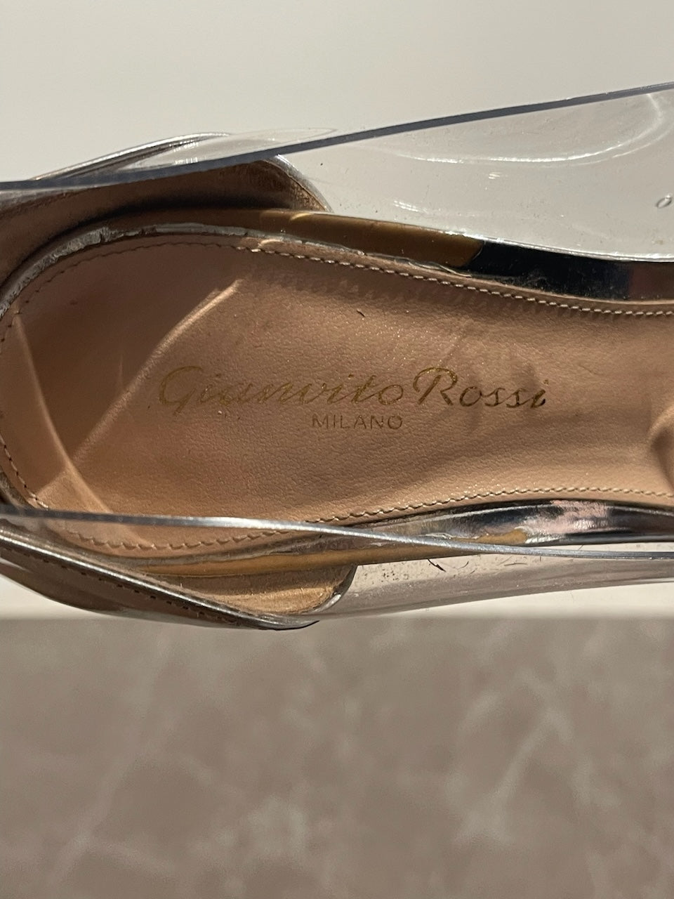 Escarpins Gianvito Rossi plexi T.38