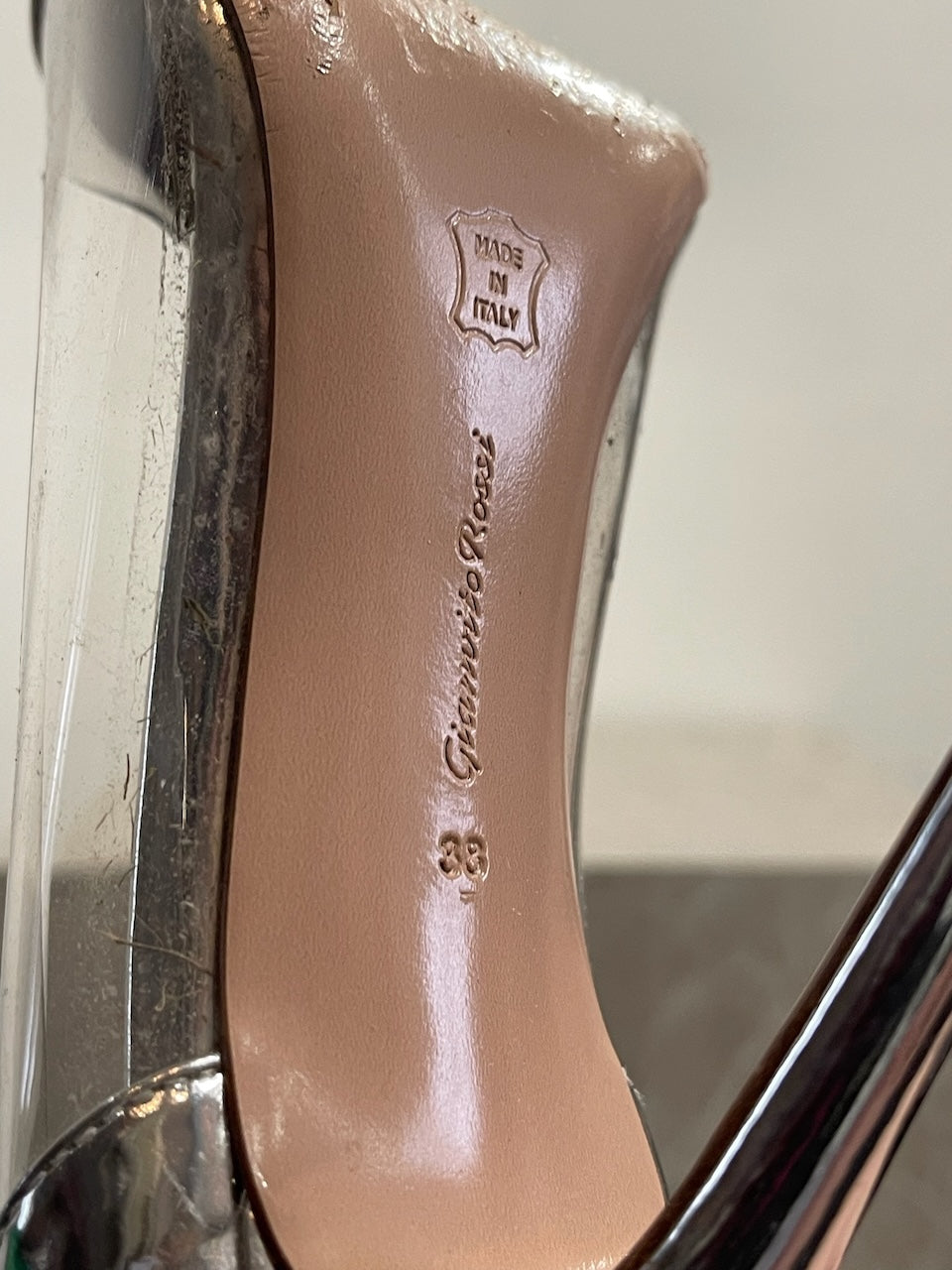 Escarpins Gianvito Rossi plexi T.38