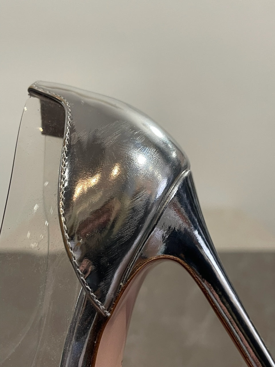 Escarpins Gianvito Rossi plexi T.38