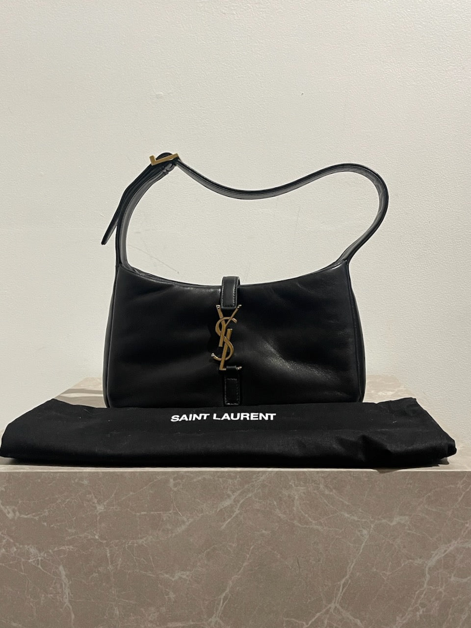 Sac Saint Laurent Le 5 à 7 Noir