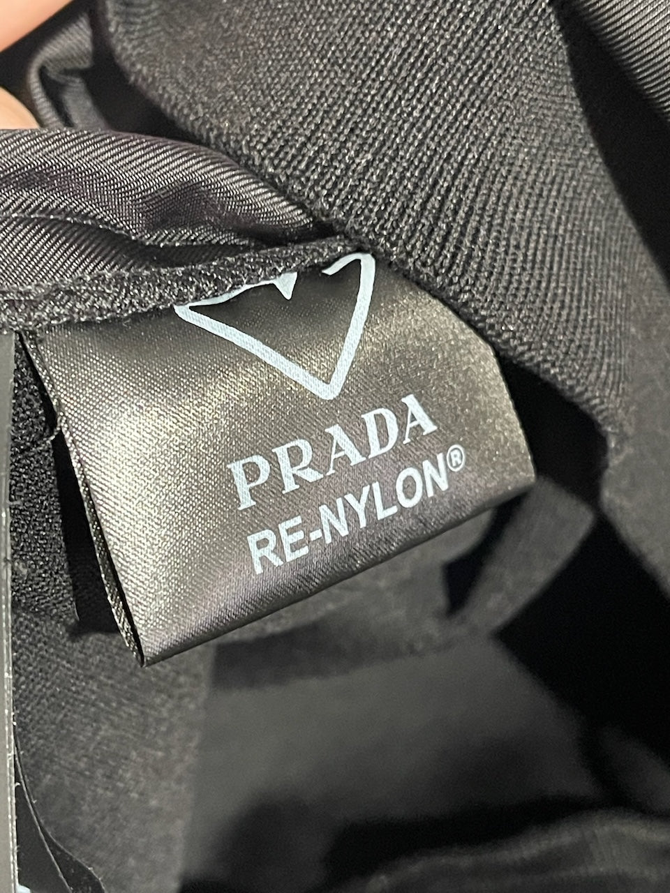 Sweat Prada noir T.L