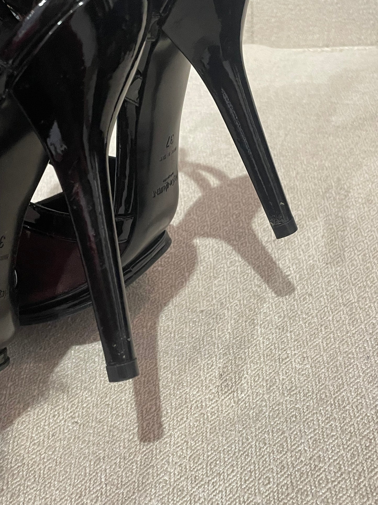 Sandales Yves Saint Laurent marron T.37