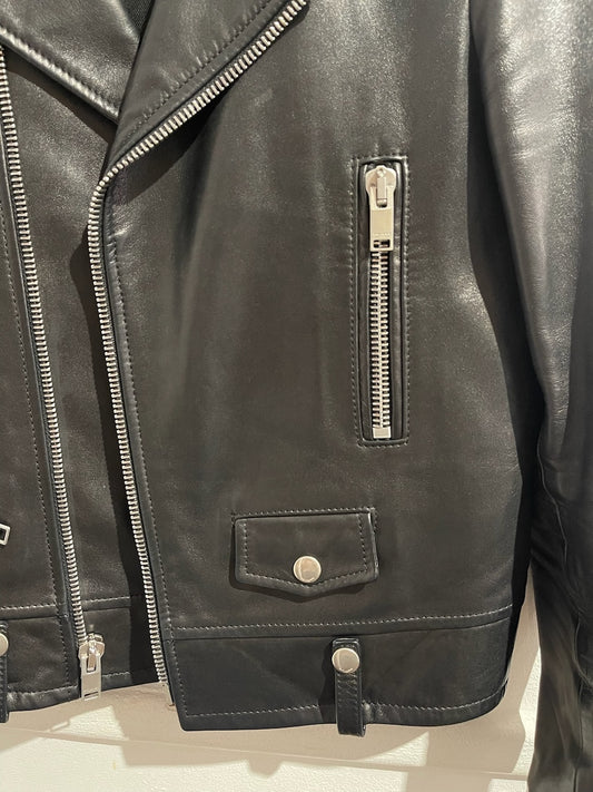 Perfecto Saint Laurent noir T.38