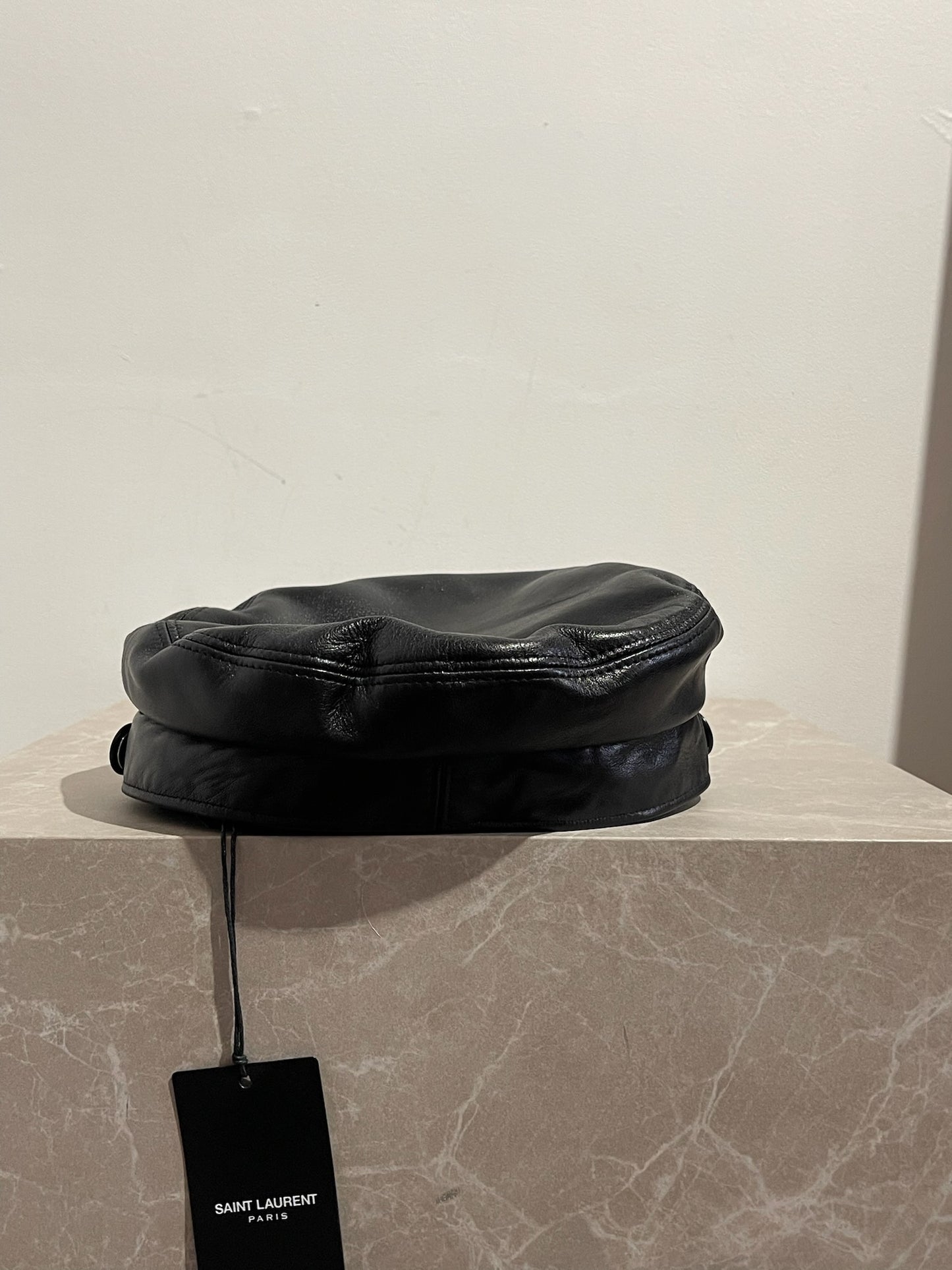 Casquette Saint Laurent noire NEUVE