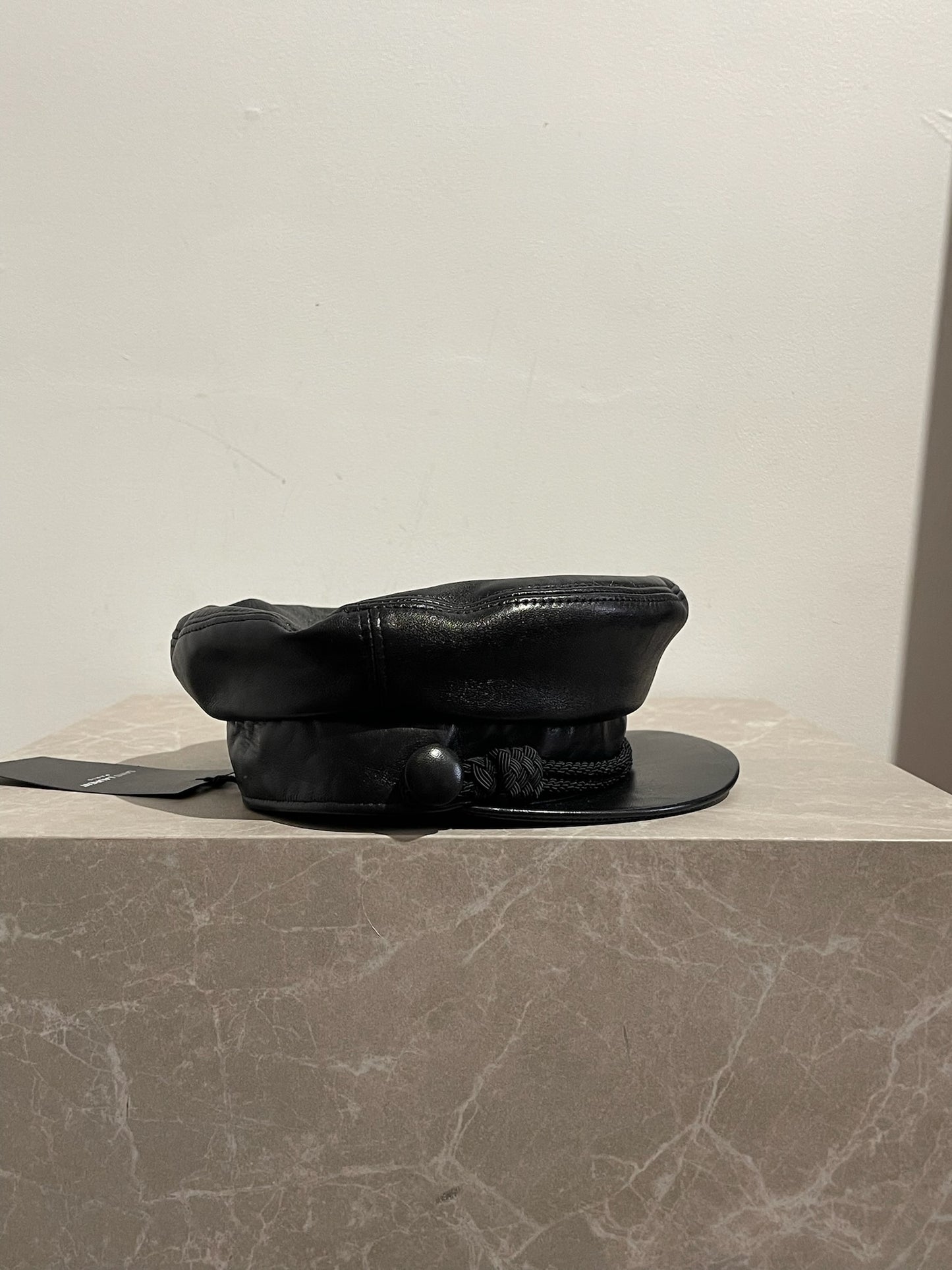 Casquette Saint Laurent noire NEUVE