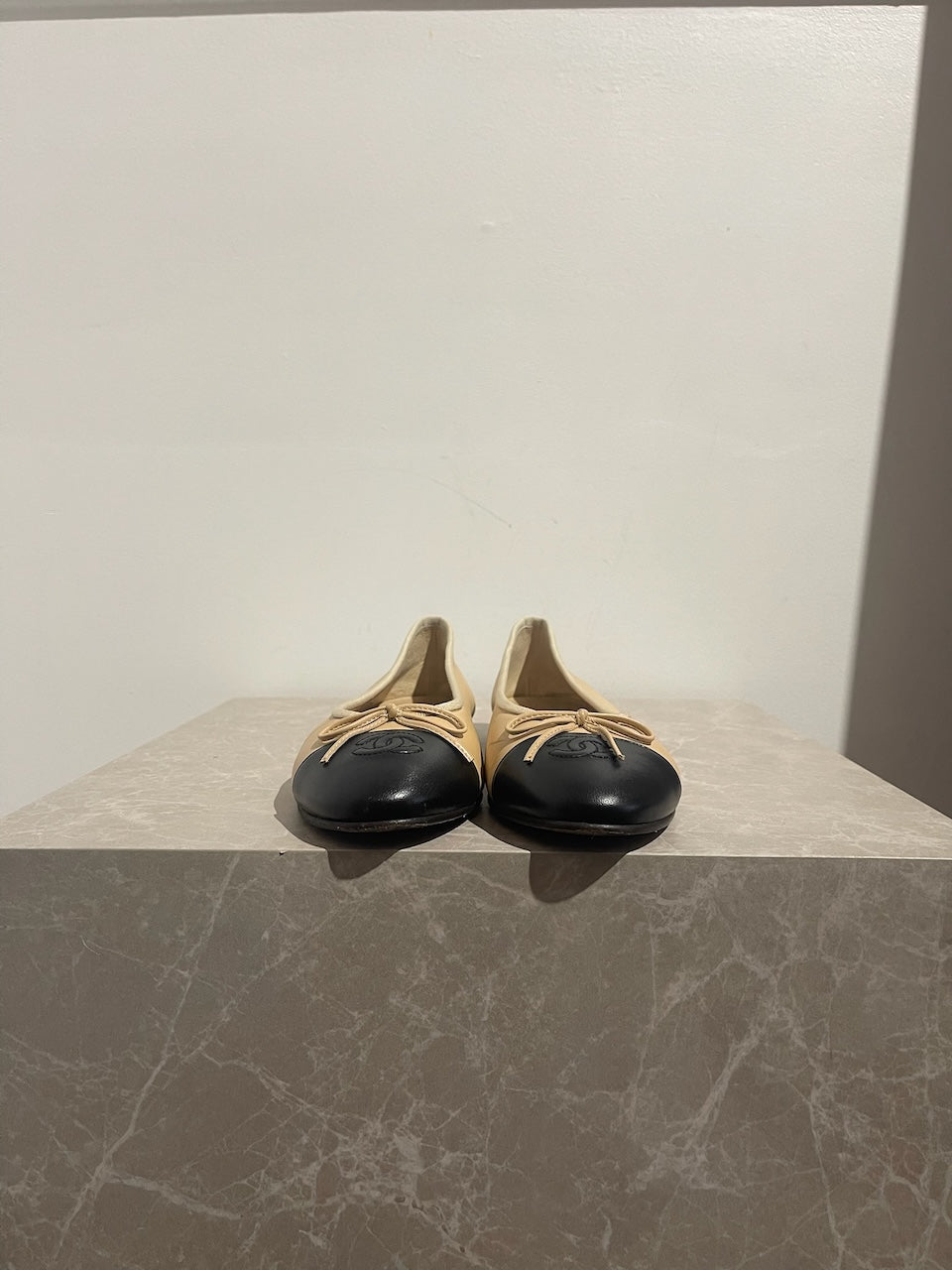 Ballerines Chanel beige T.39,5