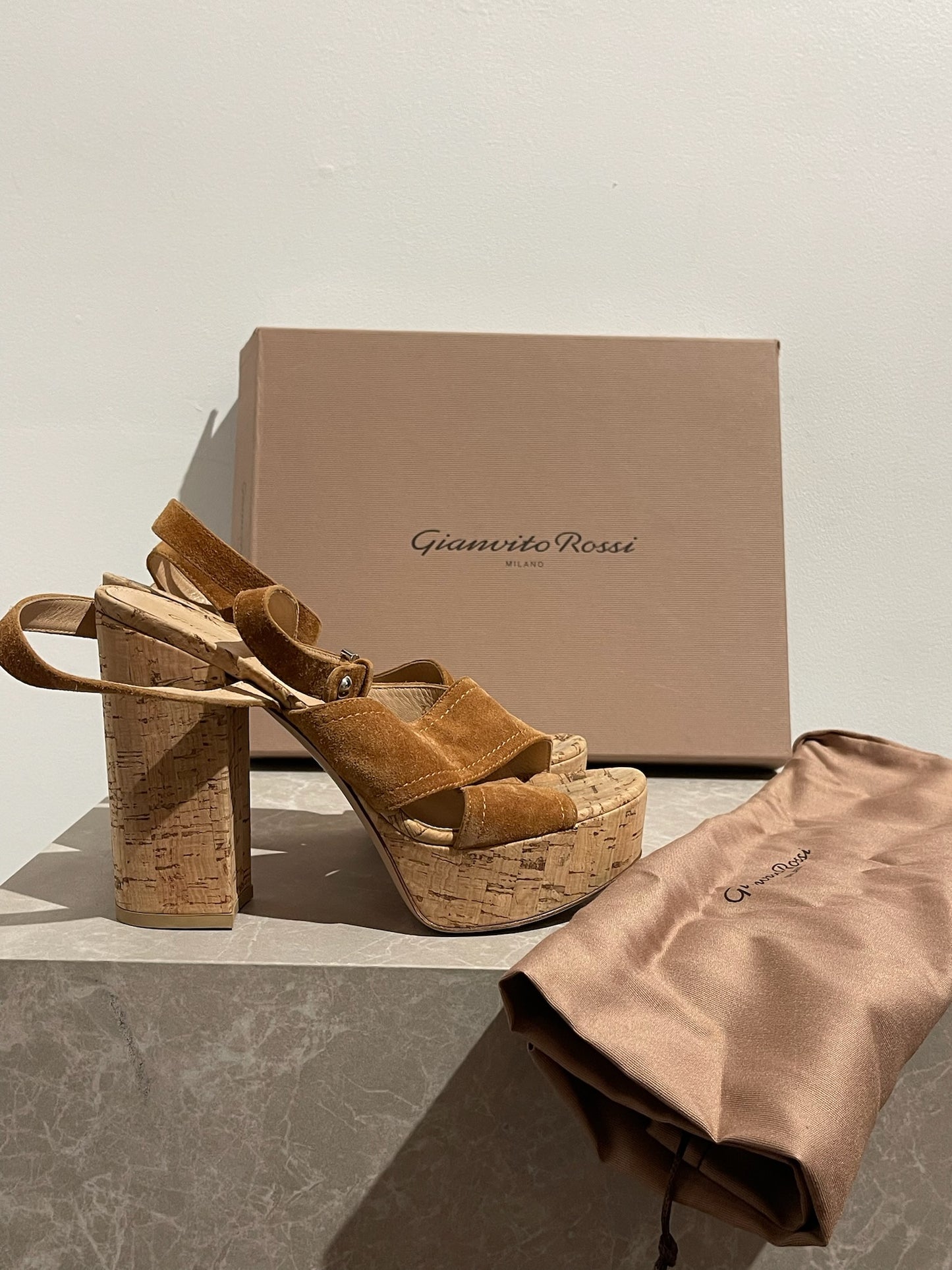 Sandales Gianvito Rossi Beiges T.37,5