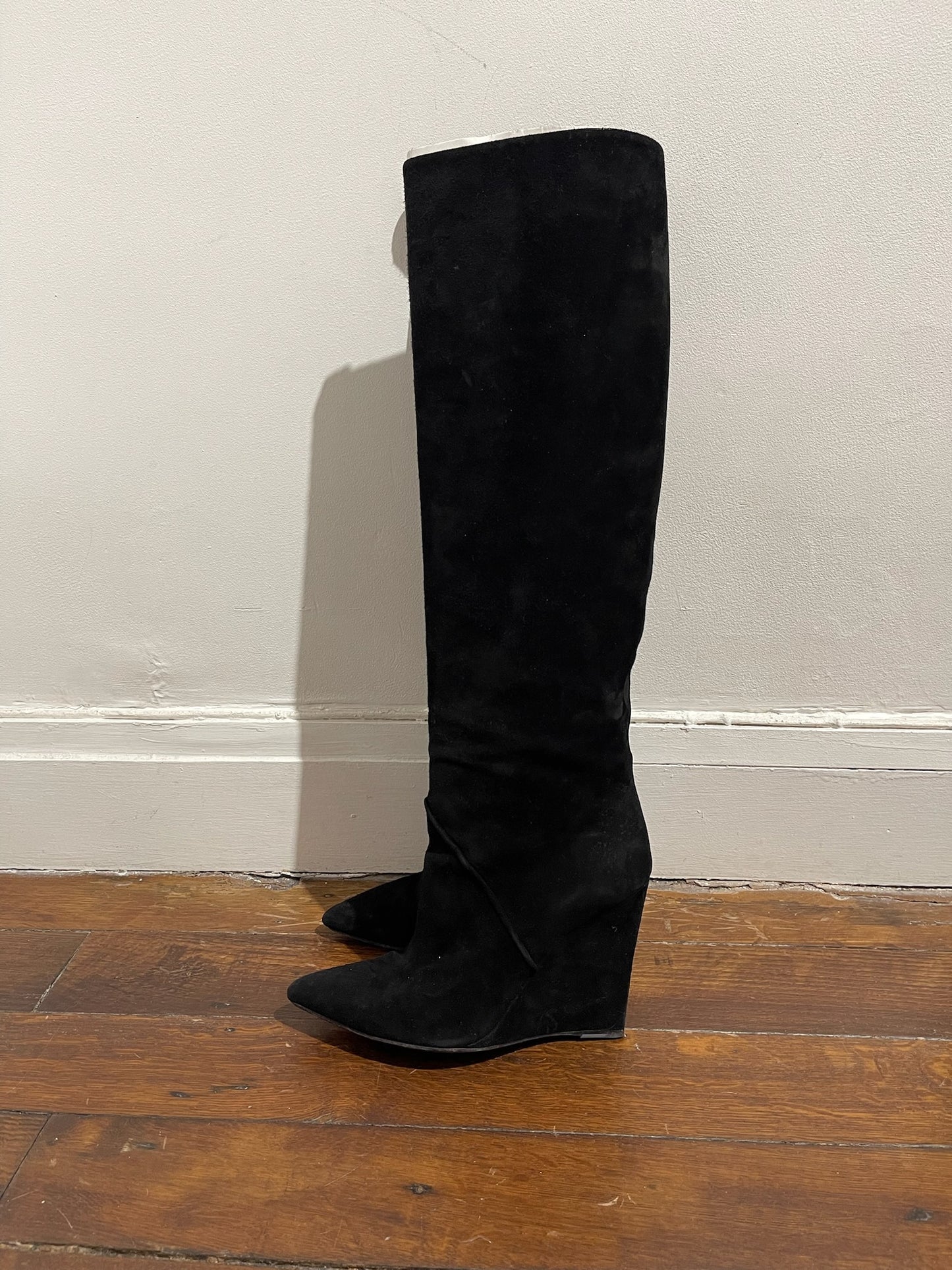 Bottes Saint Laurent Daim Noir T.37,5