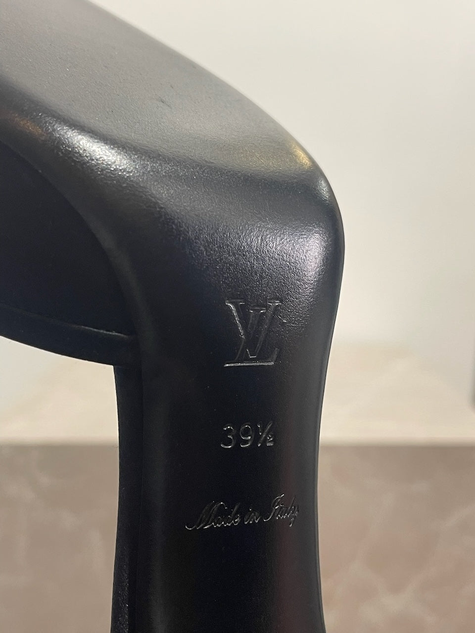 Escarpins Louis Vuitton noirs T.39,5 NEUFS