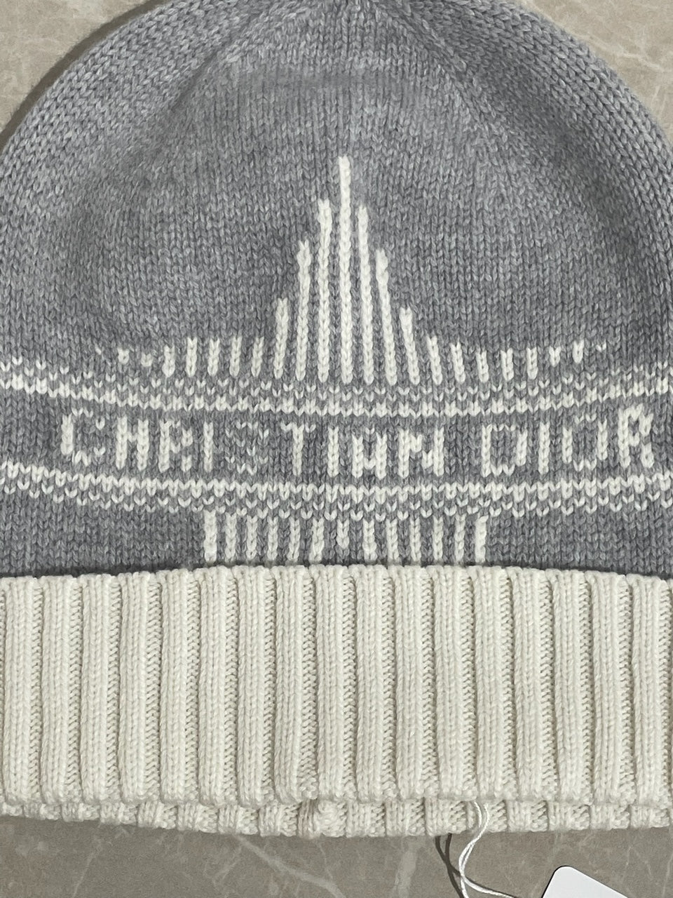 Bonnet Dior gris