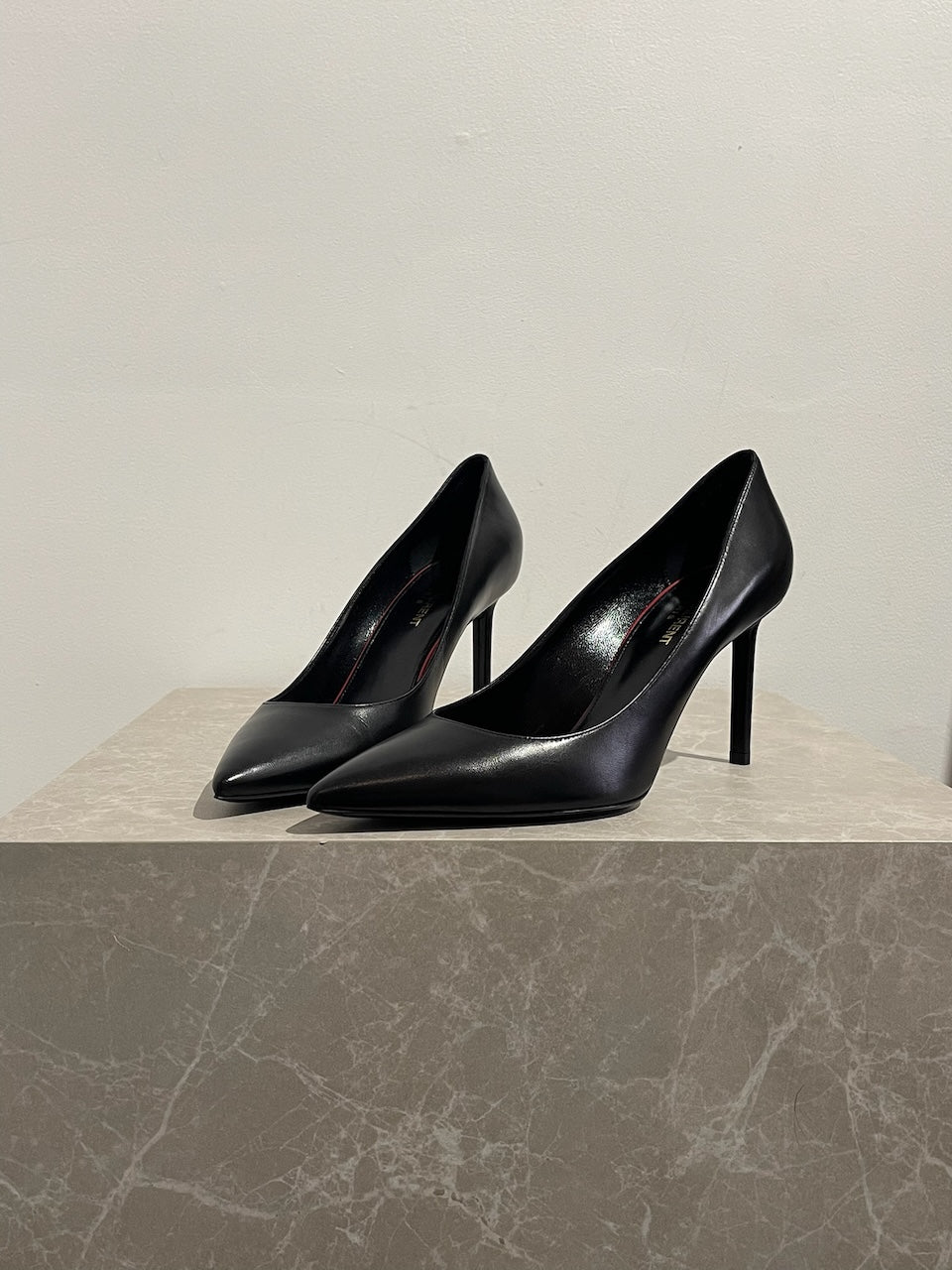 Escarpins Saint Laurent noirs T.39,5