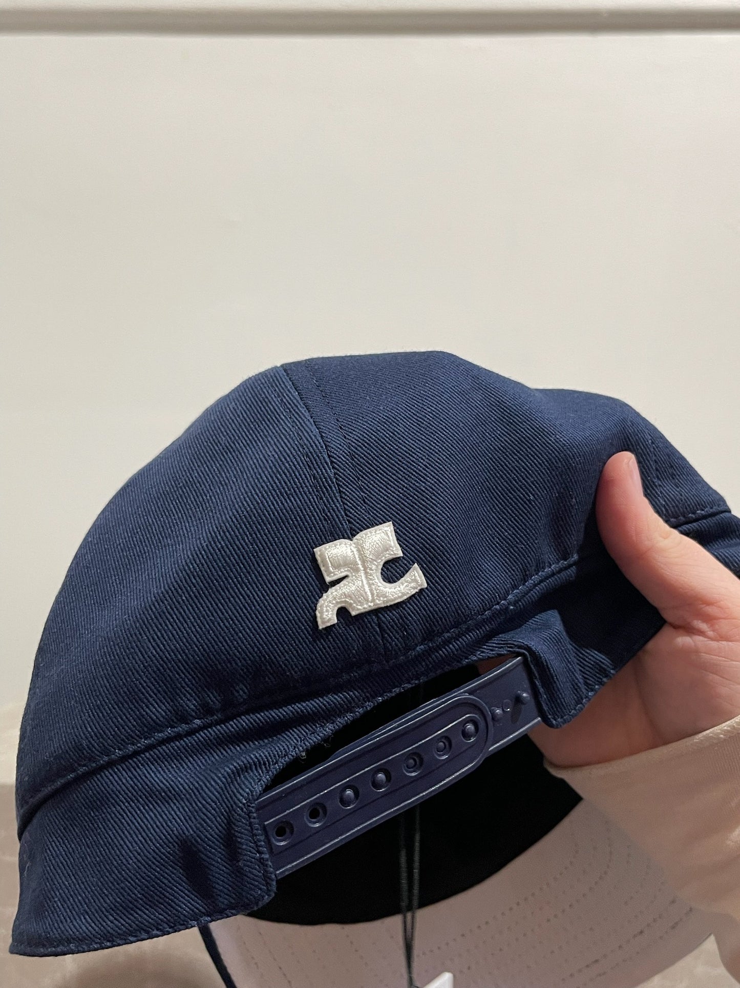 Casquette Courrèges bleu marine Neuve