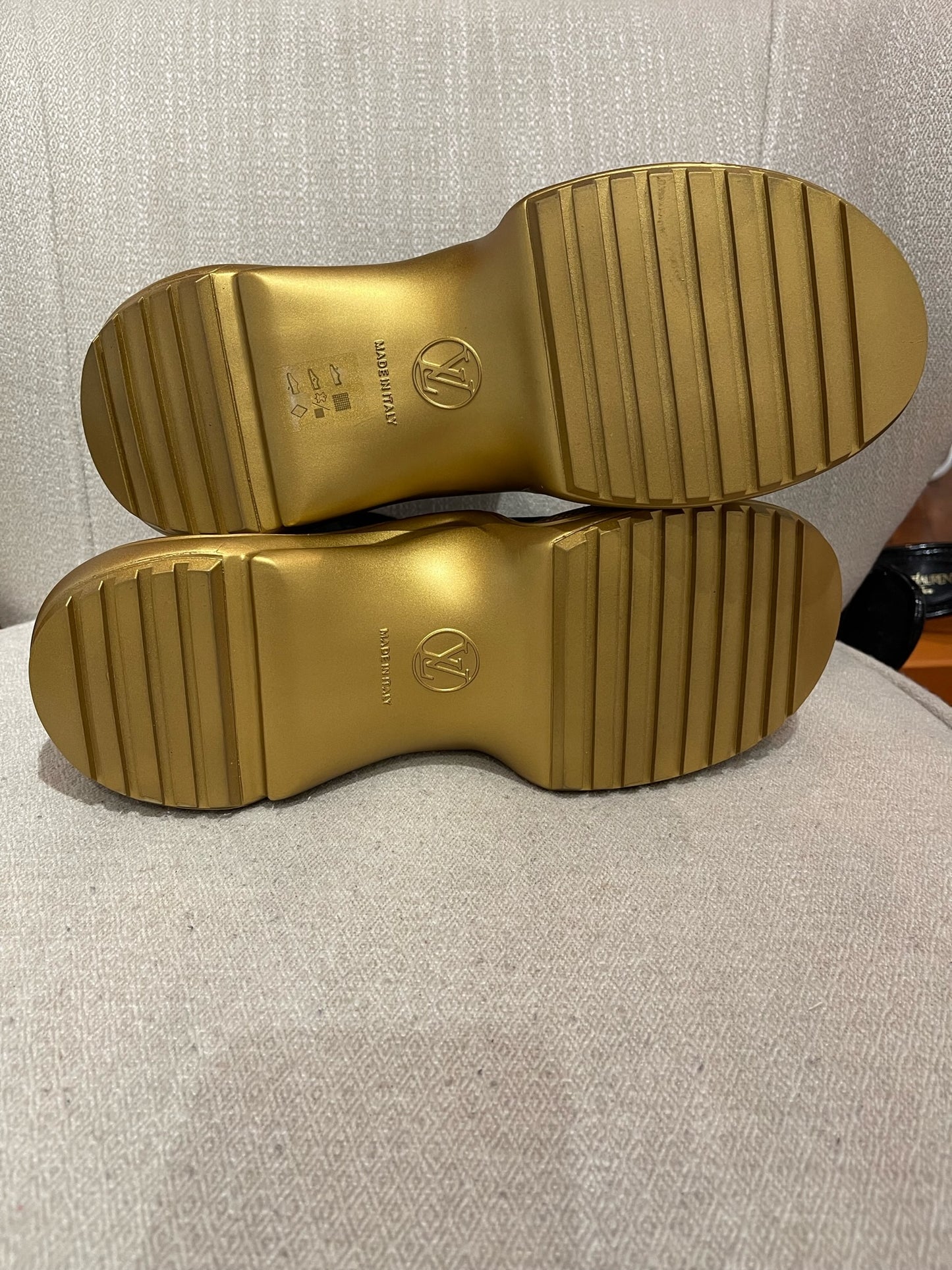 Baskets Louis Vuitton Archlight T.38,5 NEUVES