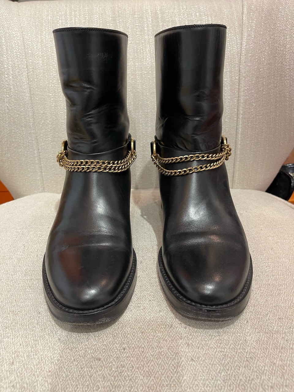 Boots Lanvin noires T.39