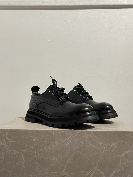 Derbies Alexander McQueen noires T.38.5