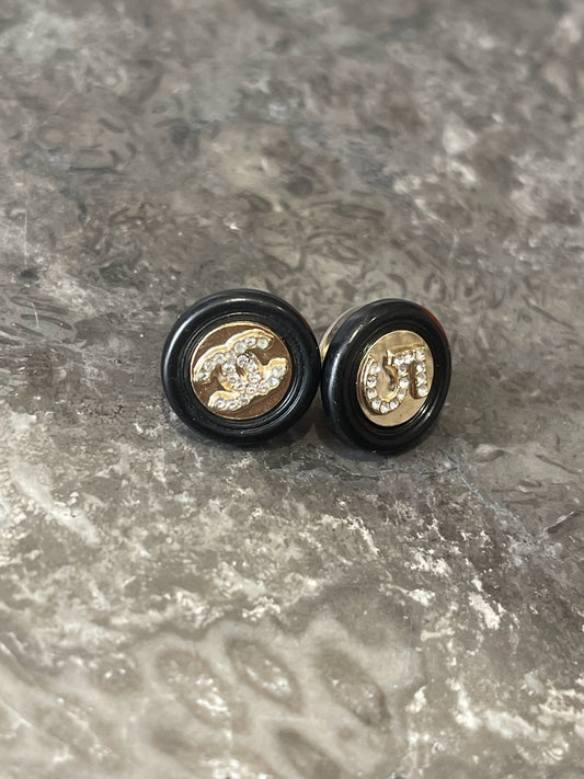 Boucles d'oreilles Chanel puces
