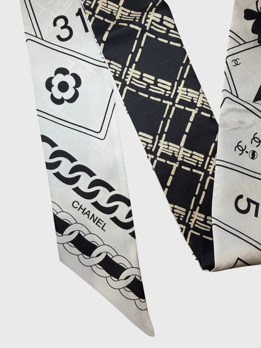 Foulard slim Chanel noir et blanc
