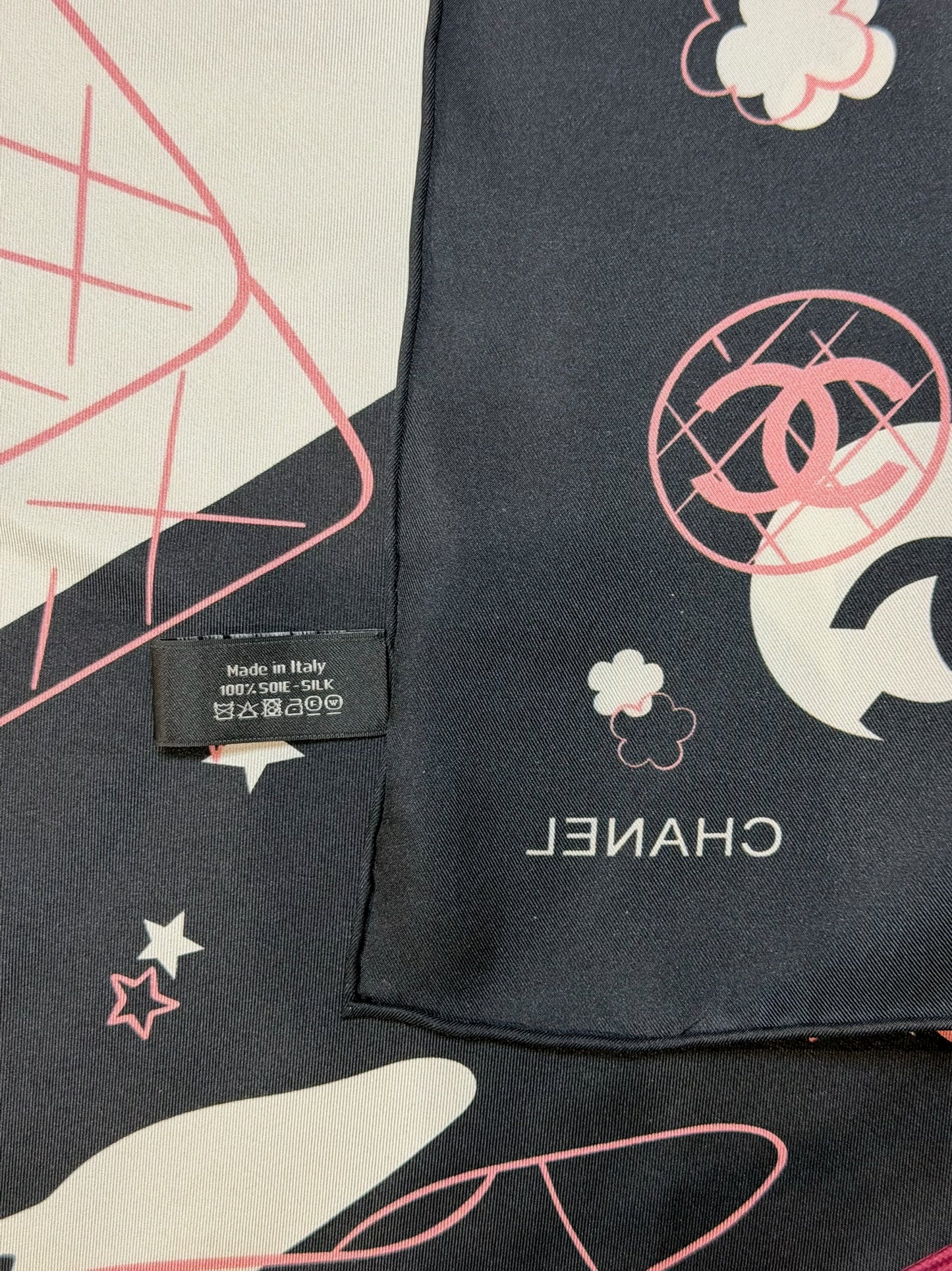 Foulard Chanel noir