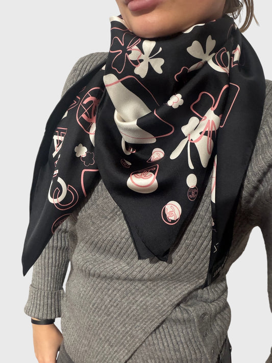 Foulard Chanel noir