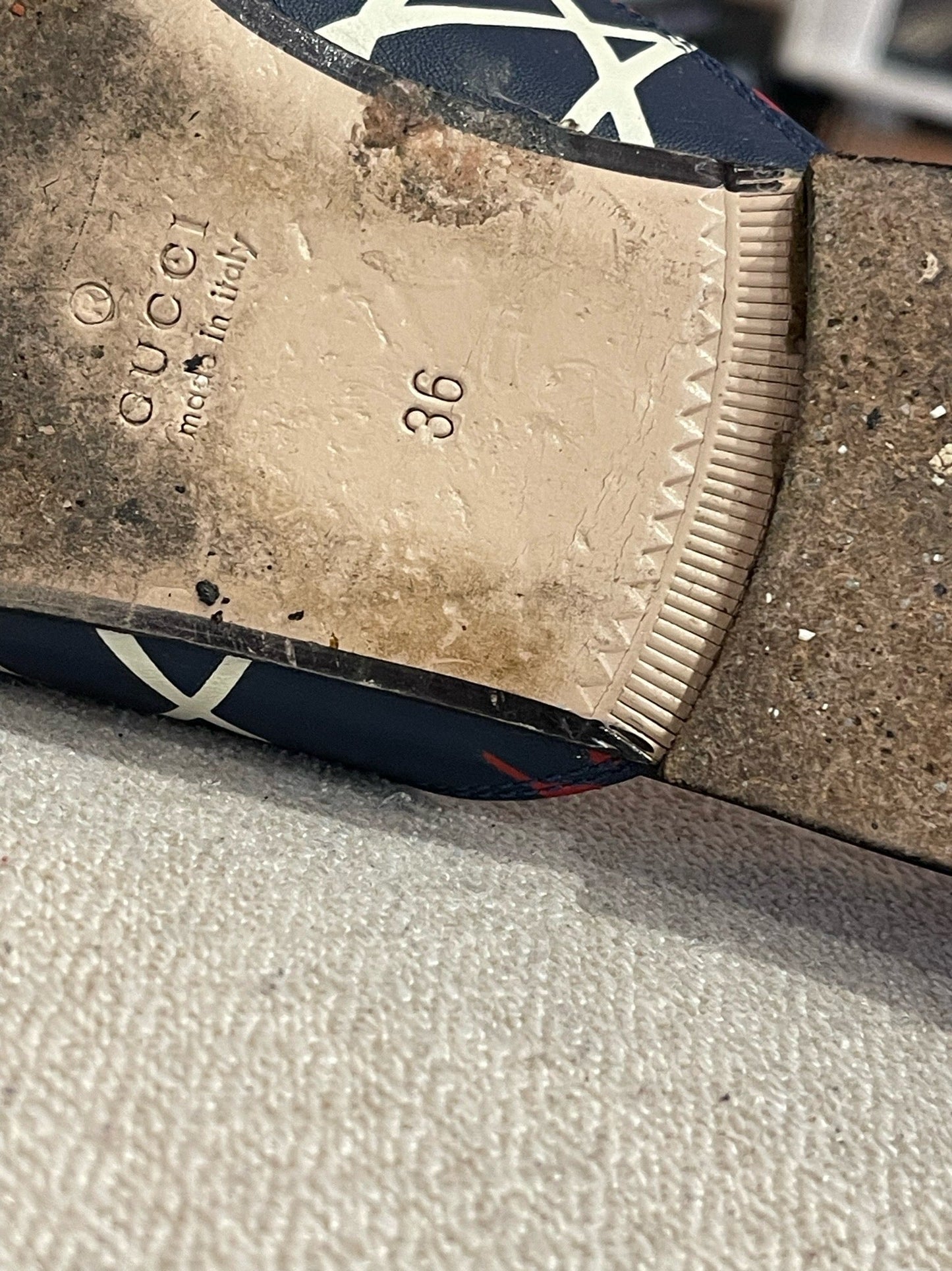 Mules Gucci Princetown Graffiti T.36
