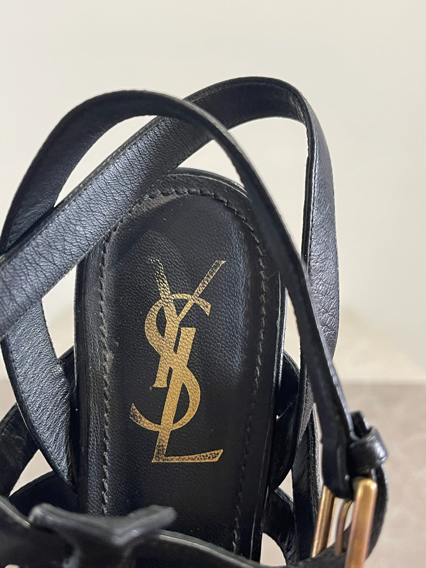 Sandales Yves Saint Laurent noires T 39.5