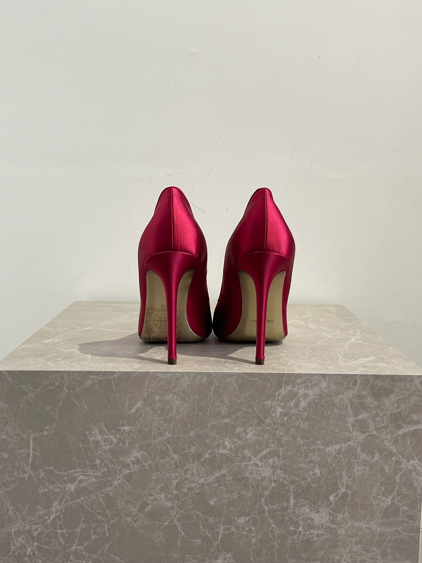 Escarpins Yves Saint Laurent rouge T 38.5